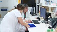 Aumentan las infecciones por una bacteria que ataca al sistema inmunológico